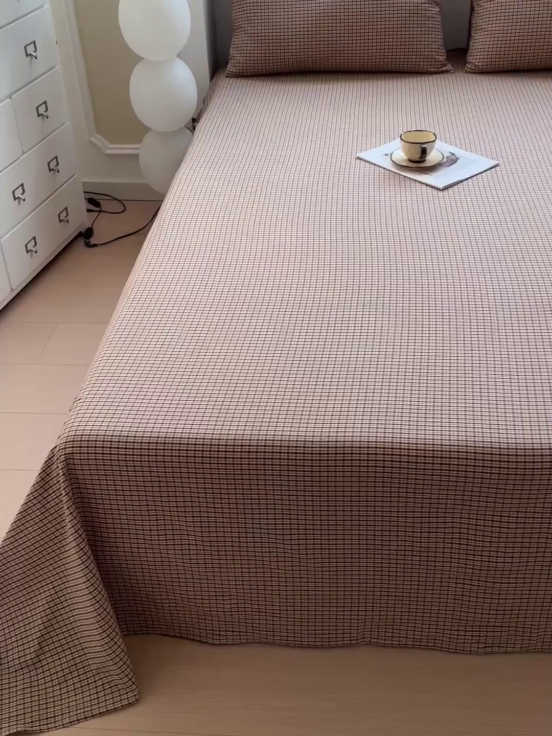 91家纺网 家纺一手货源 找家纺 柠萌家居 2026新款全棉A类色织水洗棉母婴级简约格子三件套床单 苏格兰-卡其