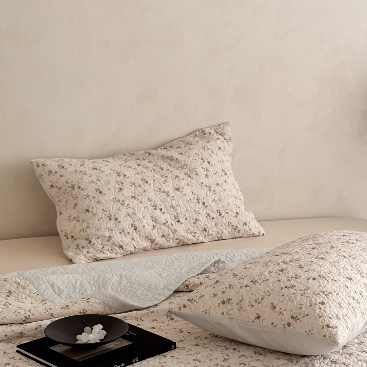 91家纺网 家纺一手货源 找家纺 （总）床盖工厂店 2025新款全棉天竺棉麻三件套填充棉花床盖三件套花卉系列