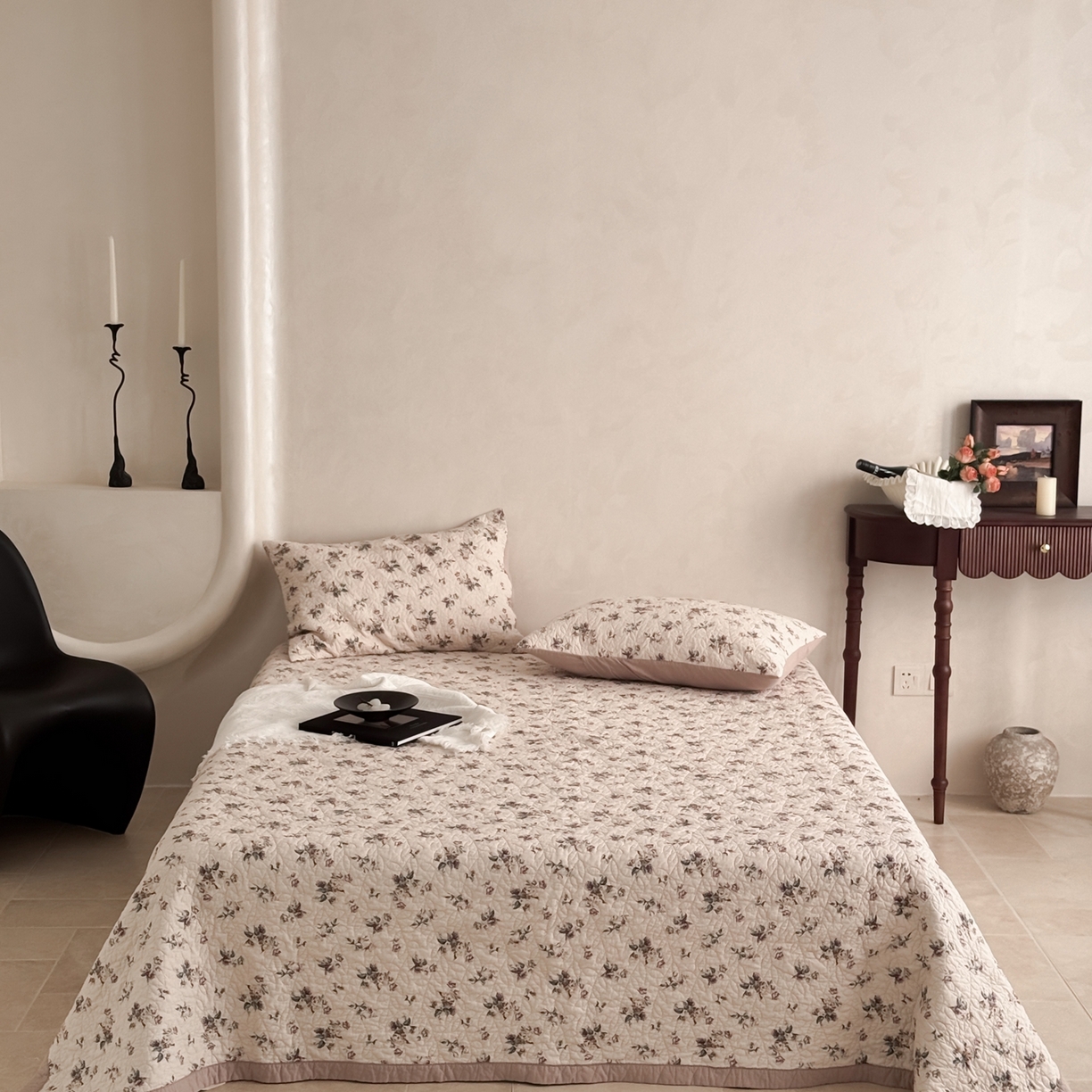 91家纺网 家纺一手货源 找家纺 床盖工厂店 2025新款双面可用全棉天竺棉麻三件套填充棉花床盖三件套花卉系列 声声慢