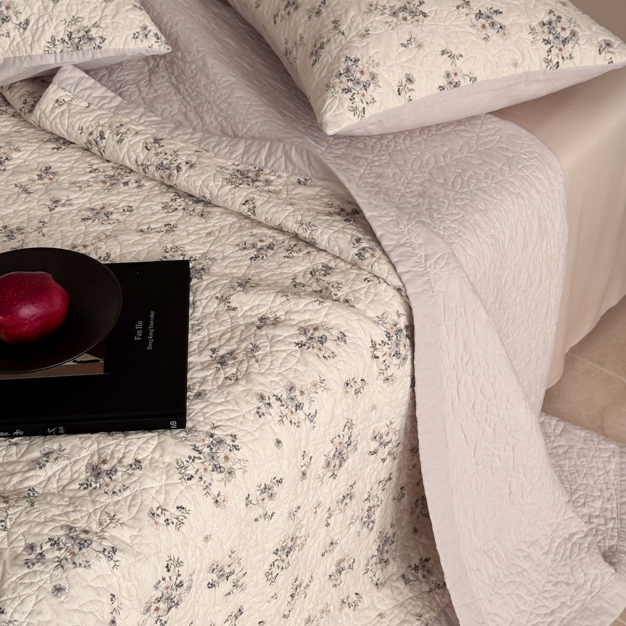 91家纺网 家纺一手货源 找家纺 床盖工厂店 2025新款双面可用全棉天竺棉麻三件套填充棉花床盖三件套花卉系列 心野薄雾