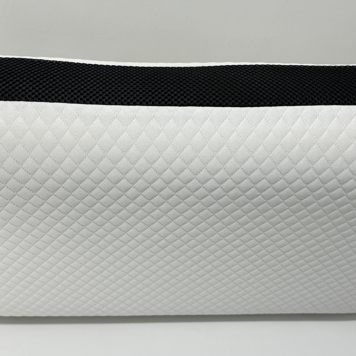 91家纺网 家纺一手货源 找家纺 （总）绮甜枕语 2026新款6040面包枕夏季新款凝胶慢回弹凝胶记忆枕 成人透气护颈椎枕批发