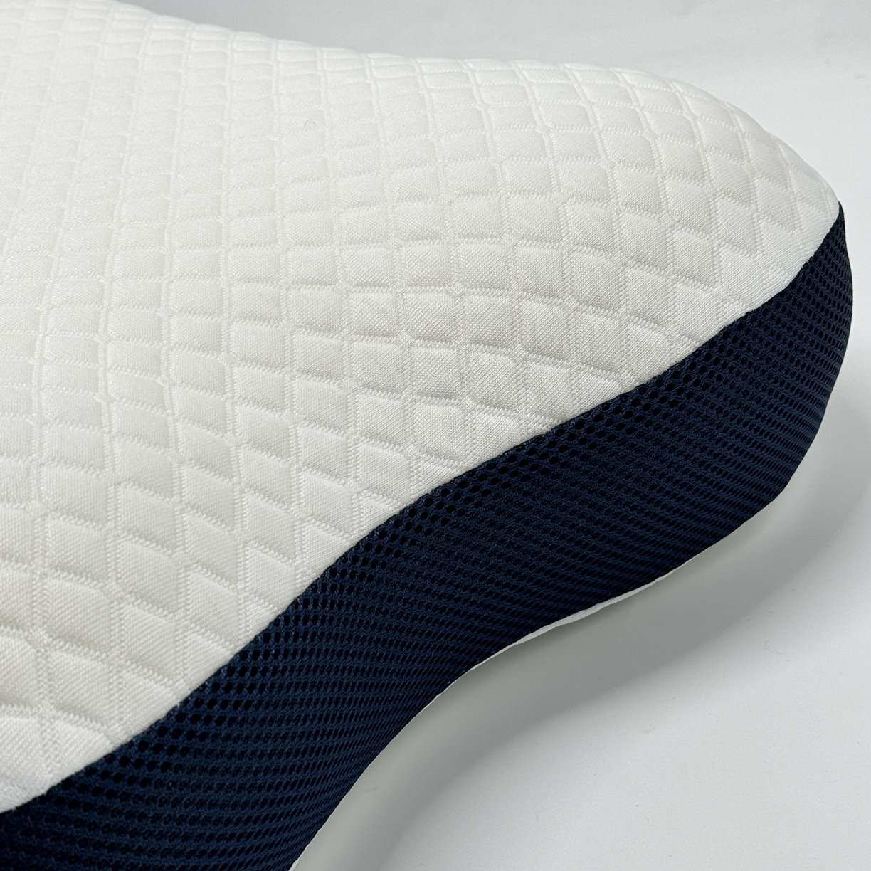 91家纺网 家纺一手货源 找家纺 （总）绮甜枕语 2026新款爆款骨头形枕芯护颈枕头慢回弹记忆棉颈椎枕慢回弹枕记忆枕厂家