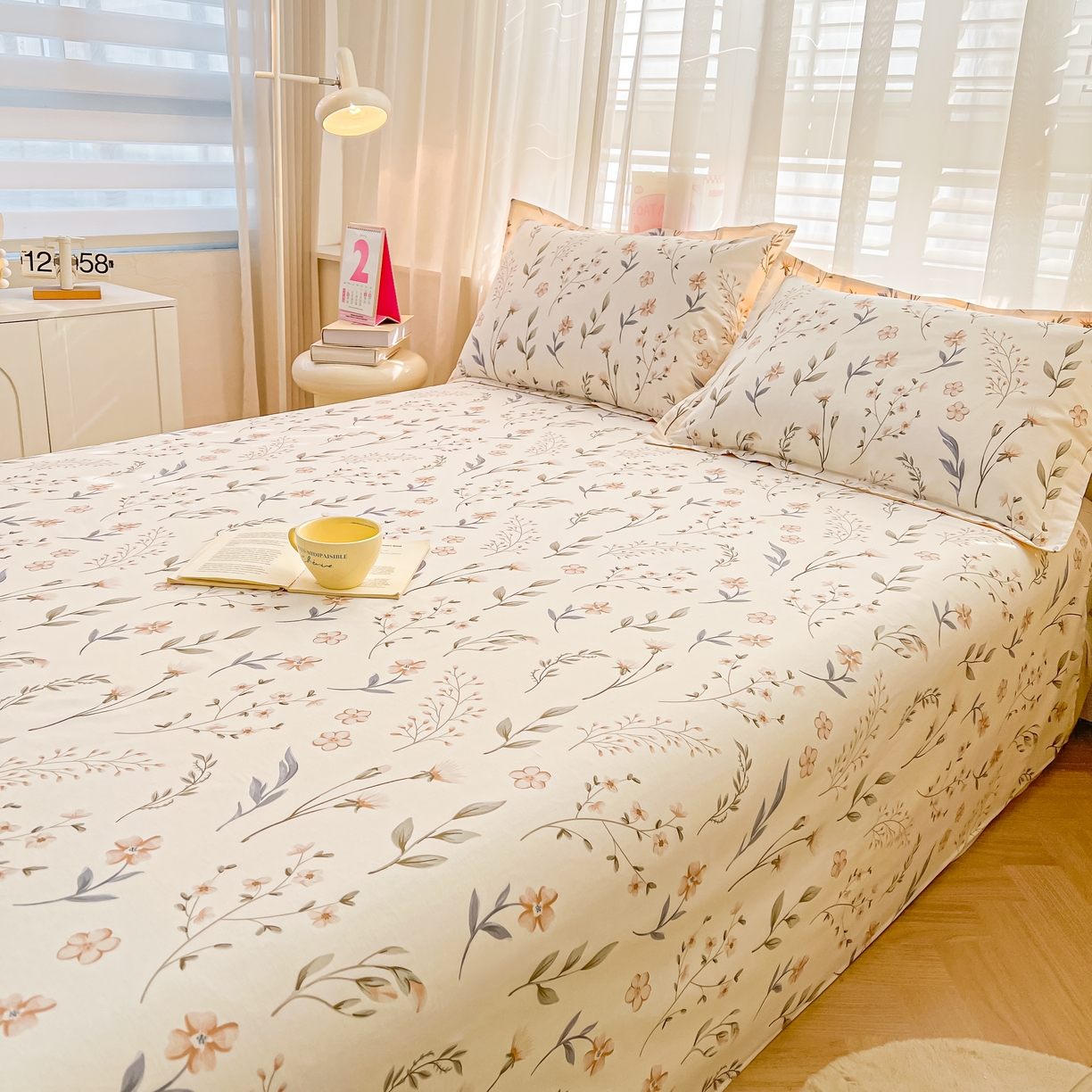 91家纺网 家纺一手货源 找家纺 珂博家纺 2026新款12868全棉纯棉小清新印花系列单床单床笠 花枝印象