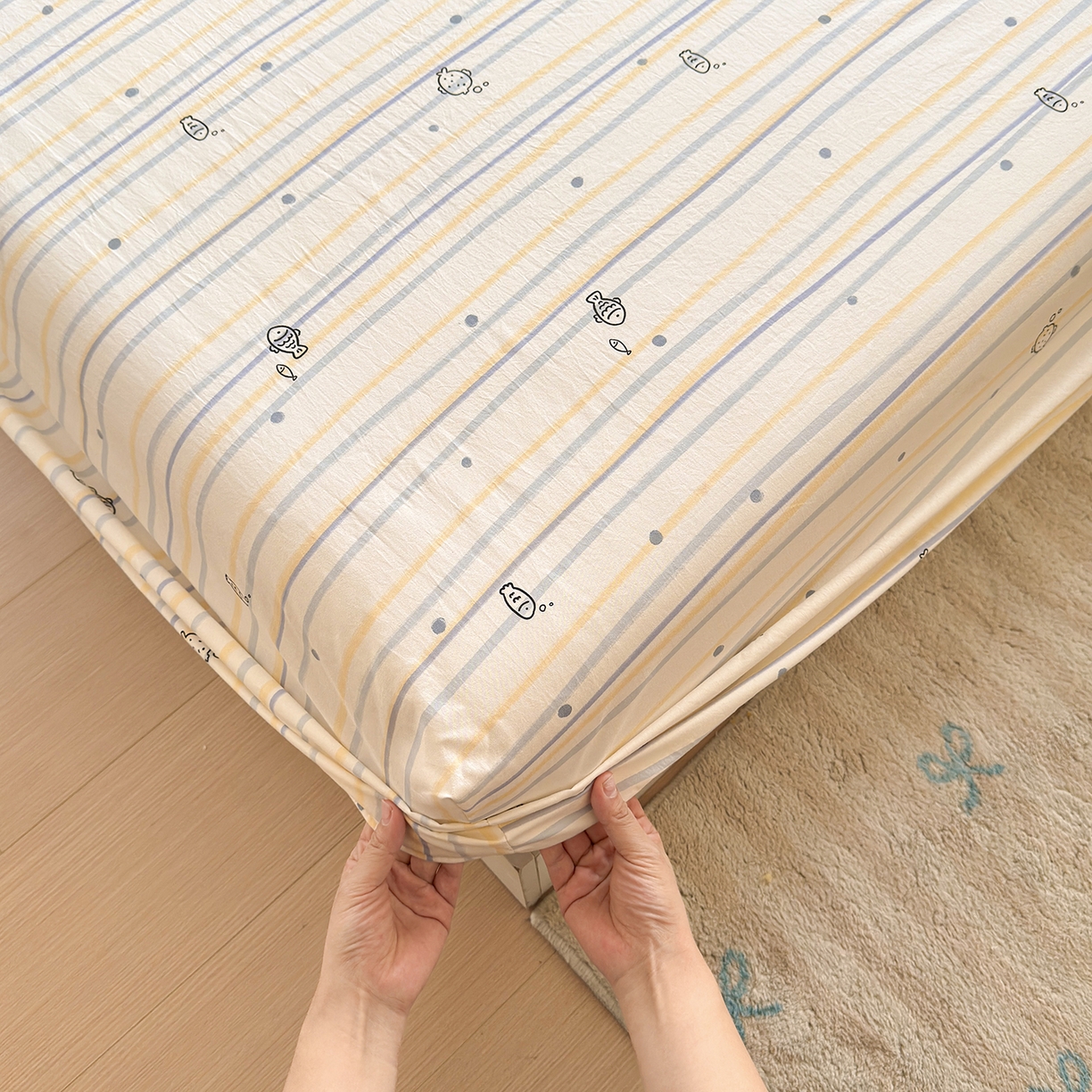 91家纺网 家纺一手货源 找家纺 沐芷 2026 【提供买家秀】古法水洗仿棉床笠席梦思床罩床垫防滑床套罩床笠三件套 漫游小鱼