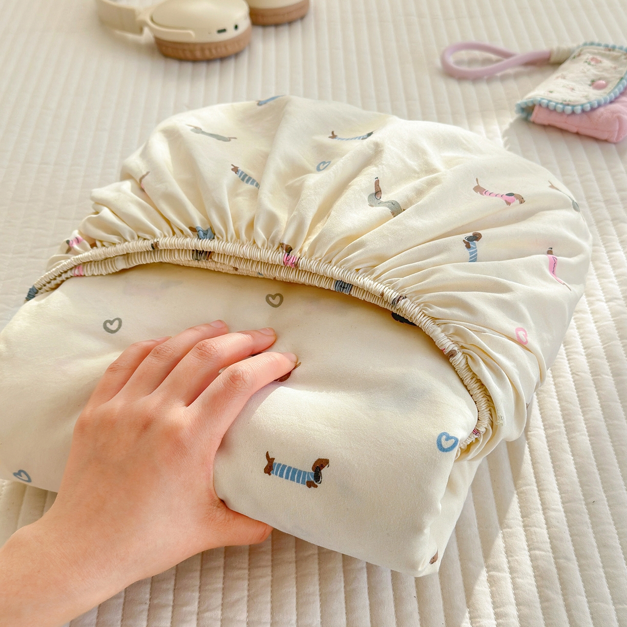 91家纺网 家纺一手货源 找家纺 沐芷 2026 【提供买家秀】古法水洗仿棉床笠席梦思床罩床垫防滑床套罩床笠三件套 萌犬游记