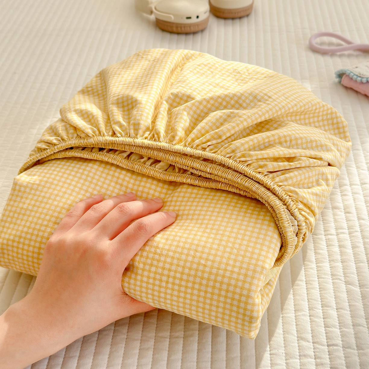 91家纺网 家纺一手货源 找家纺 沐芷 2026 【提供买家秀】古法水洗仿棉床笠席梦思床罩床垫防滑床套罩床笠三件套 迷你格-黄