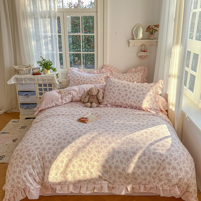 91家纺网 家纺一手货源 找家纺 柒月家居 2026新款韩系仿棉小格花边四件套 七分甜