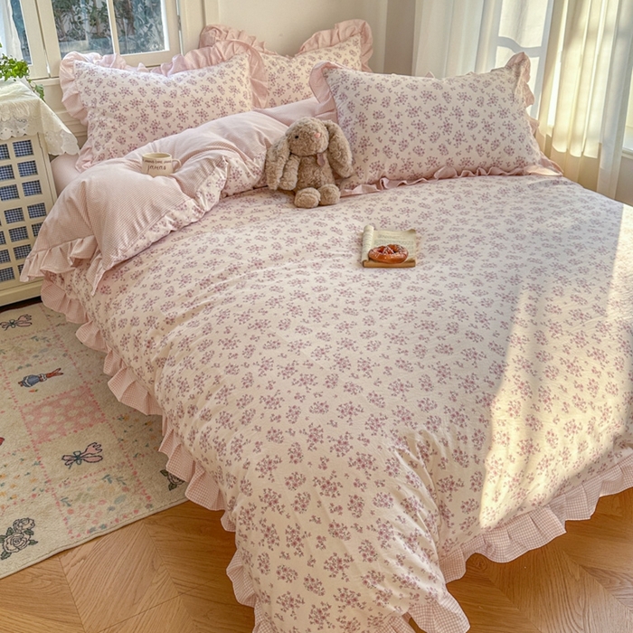 91家纺网 家纺一手货源 找家纺 柒月家居 2026新款韩系仿棉小格花边四件套 七分甜