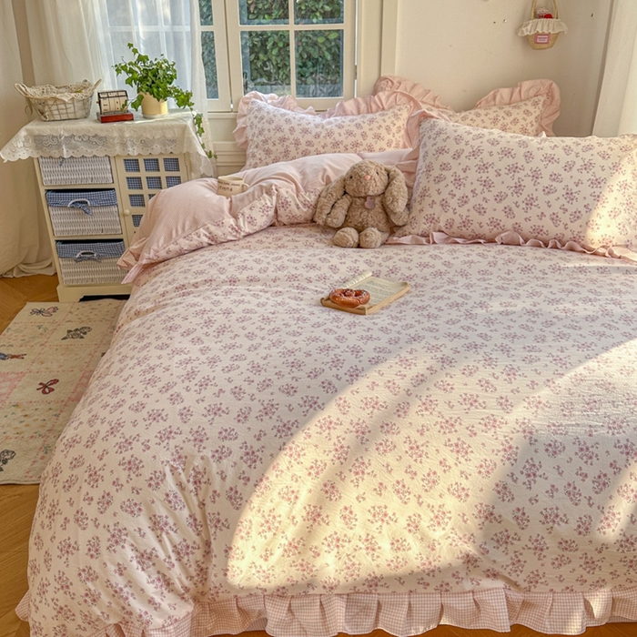 91家纺网 家纺一手货源 找家纺 柒月家居 2026新款韩系仿棉小格花边四件套 七分甜