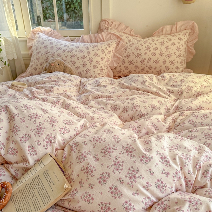 91家纺网 家纺一手货源 找家纺 柒月家居 2026新款韩系仿棉小格花边四件套 七分甜