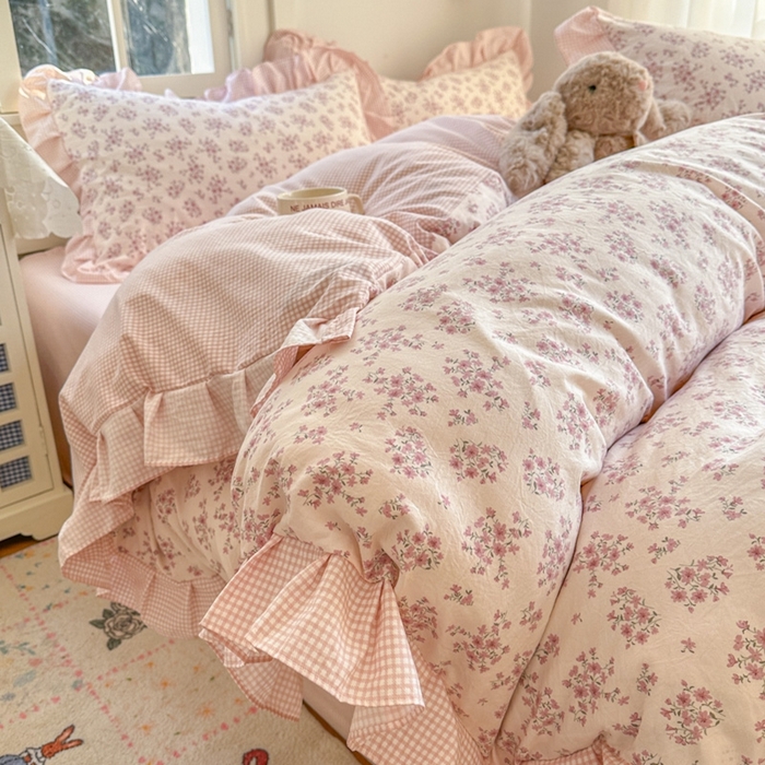 91家纺网 家纺一手货源 找家纺 柒月家居 2026新款韩系仿棉小格花边四件套 七分甜