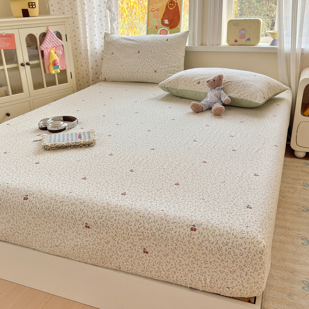 91家纺网 家纺一手货源 找家纺 沐芷 2026 【提供买家秀】古法水洗仿棉床笠席梦思床罩床垫防滑床套罩床笠三件套 樱桃物语