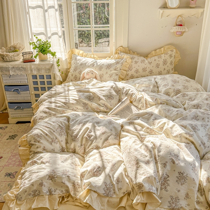 91家纺网 家纺一手货源 找家纺 柒月家居 2026新款韩系仿棉小格花边四件套 甜桔