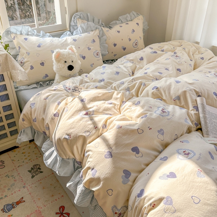 91家纺网 家纺一手货源 找家纺 柒月家居 2026新款韩系仿棉小格花边四件套 甜心狗