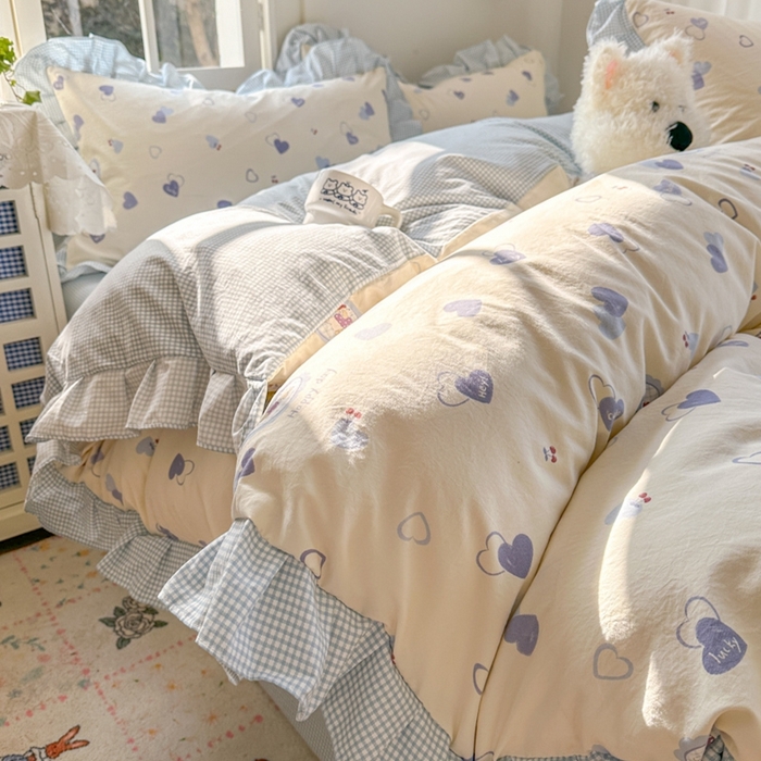 91家纺网 家纺一手货源 找家纺 柒月家居 2026新款韩系仿棉小格花边四件套 甜心狗