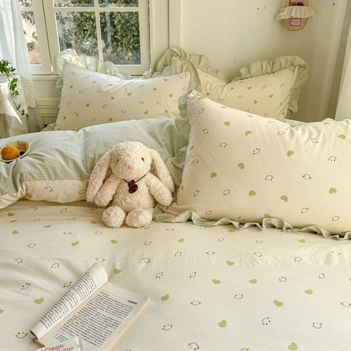 91家纺网 家纺一手货源 找家纺 柒月家居 2026新款韩系仿棉小格花边四件套 微笑