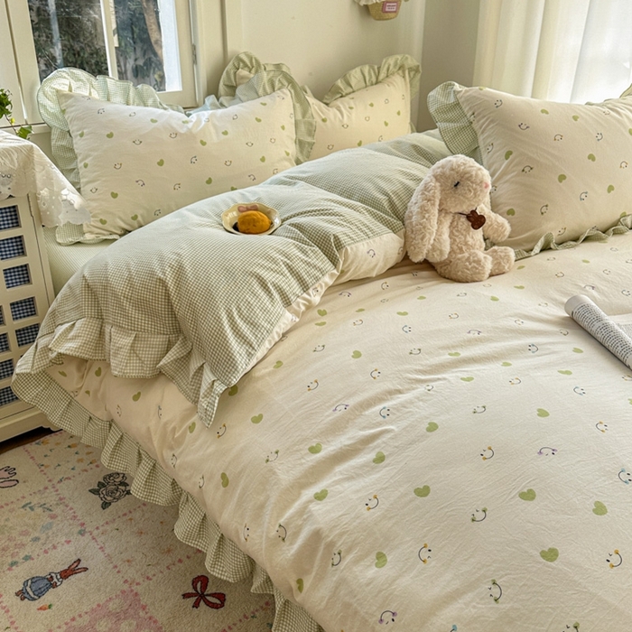 91家纺网 家纺一手货源 找家纺 柒月家居 2026新款韩系仿棉小格花边四件套 微笑