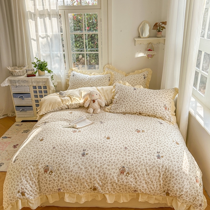 91家纺网 家纺一手货源 找家纺 柒月家居 2026新款韩系仿棉小格花边四件套 午后时光