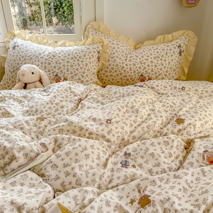 91家纺网 家纺一手货源 找家纺 柒月家居 2026新款韩系仿棉小格花边四件套 午后时光