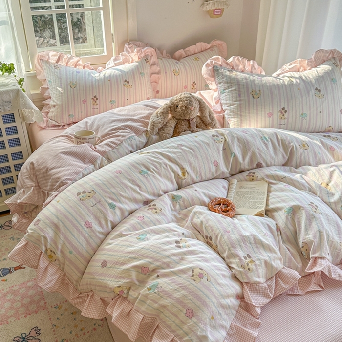 91家纺网 家纺一手货源 找家纺 柒月家居 2026新款韩系仿棉小格花边四件套 线条猫