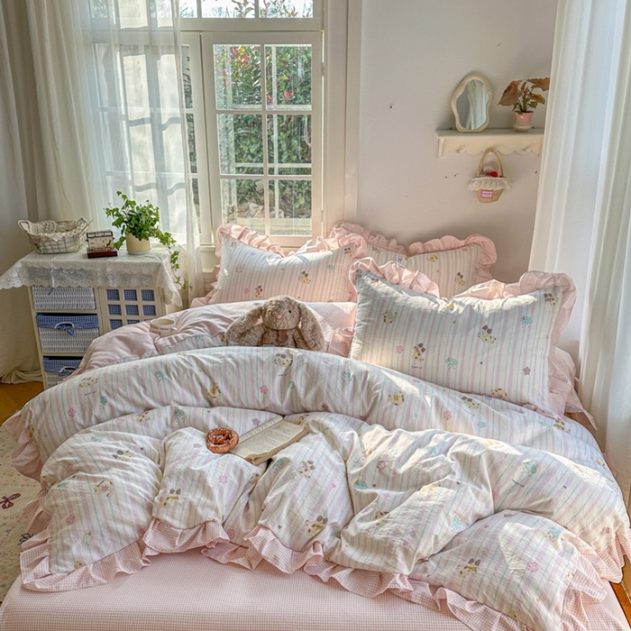 91家纺网 家纺一手货源 找家纺 柒月家居 2026新款韩系仿棉小格花边四件套 线条猫