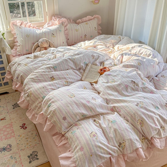 91家纺网 家纺一手货源 找家纺 柒月家居 2026新款韩系仿棉小格花边四件套 线条猫