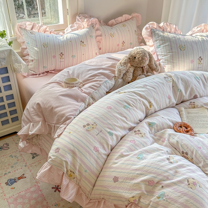 91家纺网 家纺一手货源 找家纺 柒月家居 2026新款韩系仿棉小格花边四件套 线条猫