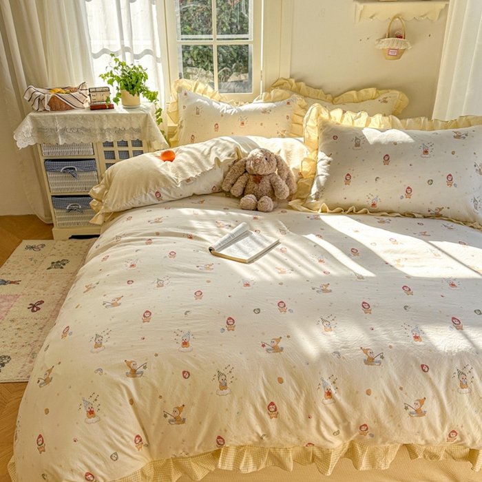 91家纺网 家纺一手货源 找家纺 柒月家居 2026新款韩系仿棉小格花边四件套 星星格