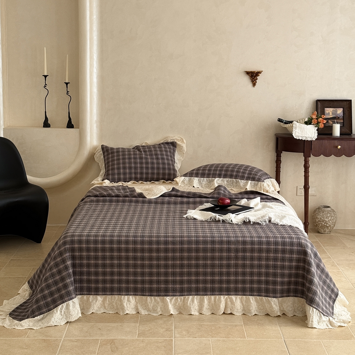 91家纺网 家纺一手货源 找家纺 床盖工厂店 2026新款法式复古花边款新疆棉花床盖四件套 米兰灰