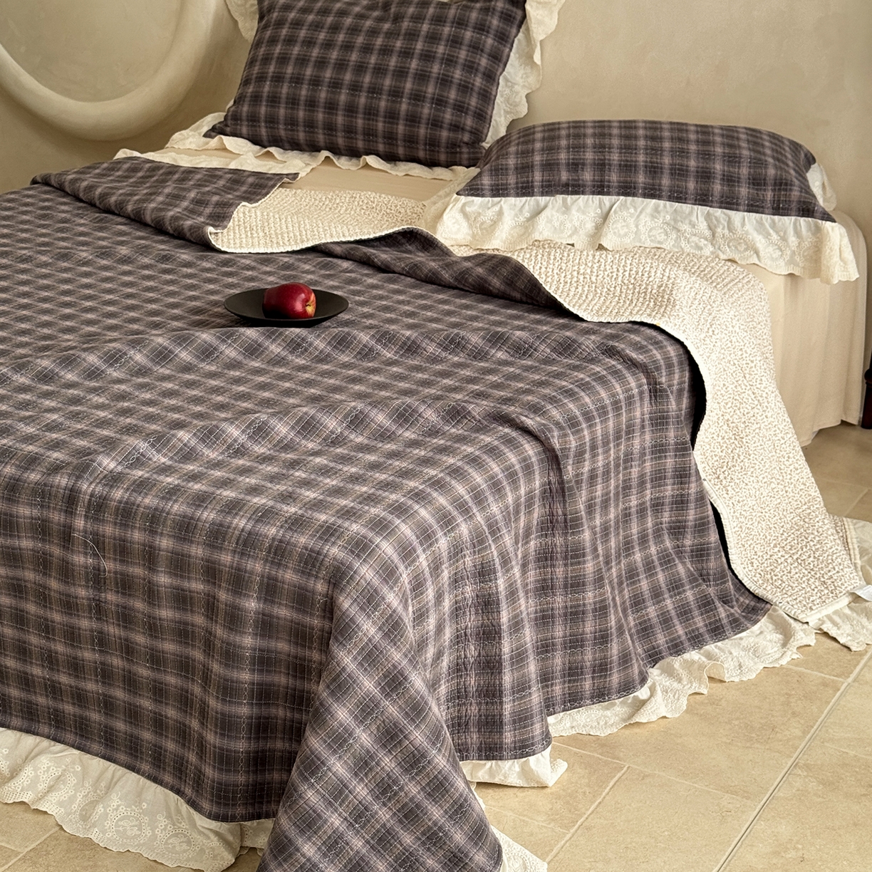床盖工厂店 2026新款法式复古花边款新疆棉花床盖四件套 米兰灰