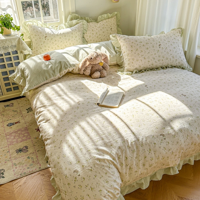 91家纺网 家纺一手货源 找家纺 柒月家居 2026新款韩系仿棉小格花边四件套 叶初开