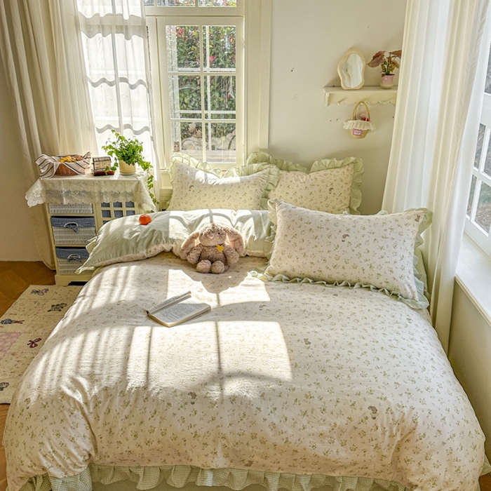 91家纺网 家纺一手货源 找家纺 柒月家居 2026新款韩系仿棉小格花边四件套 叶初开