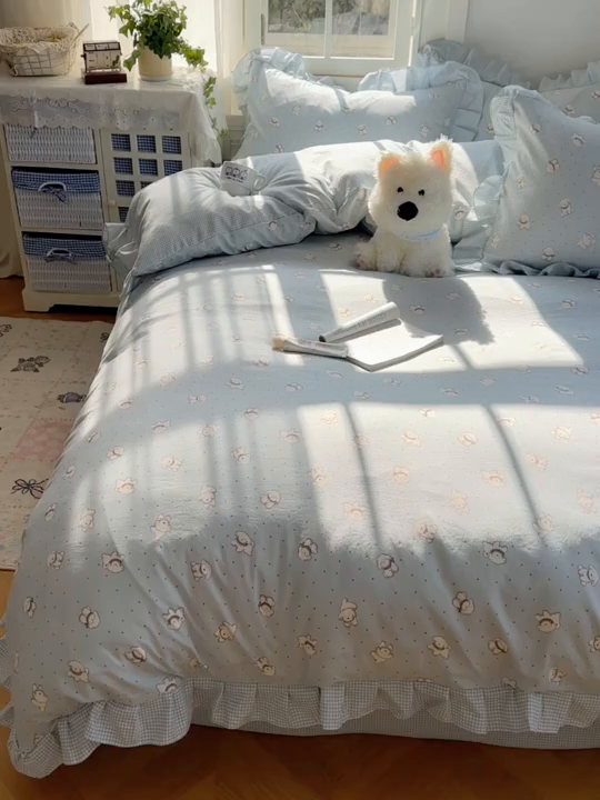 91家纺网 家纺一手货源 找家纺 柒月家居 2026新款韩系仿棉小格花边四件套 心愿狗