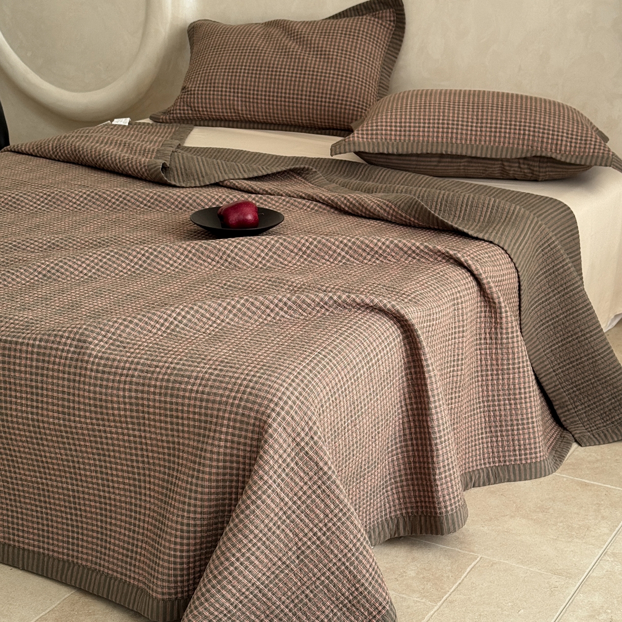 91家纺网 家纺一手货源 找家纺 床盖工厂店 2026新款双面水洗全棉填充新疆棉花床盖四件套 赫本绿