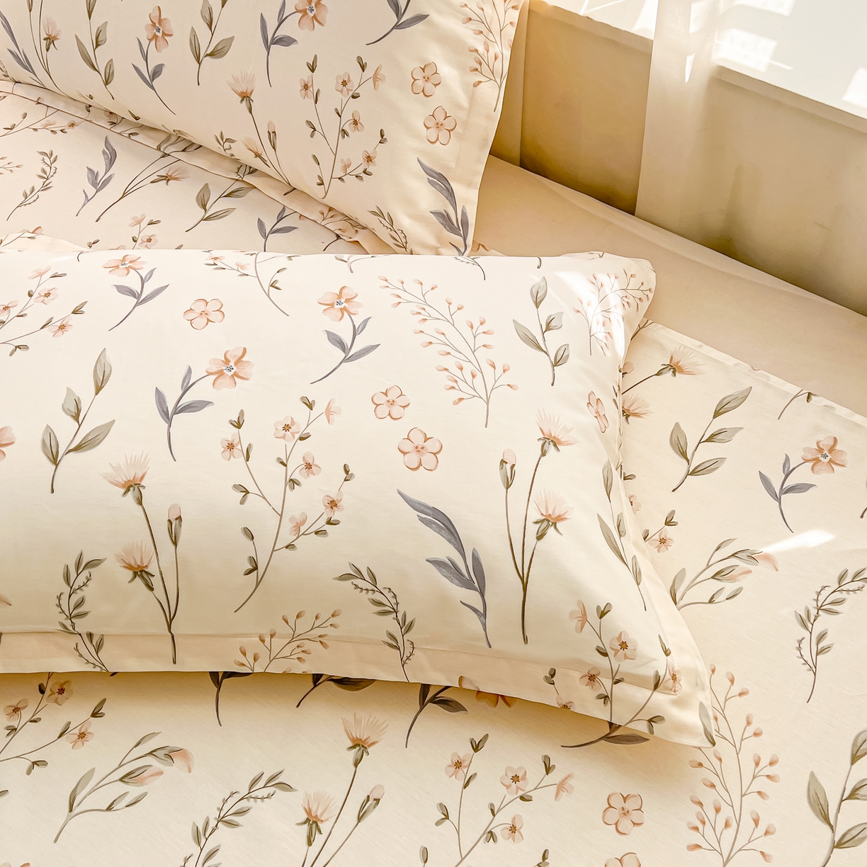 91家纺网 家纺一手货源 找家纺 珂博家纺 2026新款12868全棉纯棉小清新印花系列枕套单件单枕套 花枝印象