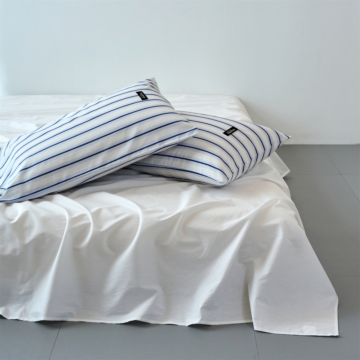 91家纺网 家纺一手货源 找家纺 兰紫橙家纺 2026新款简约风全棉条纹四件套 白芷