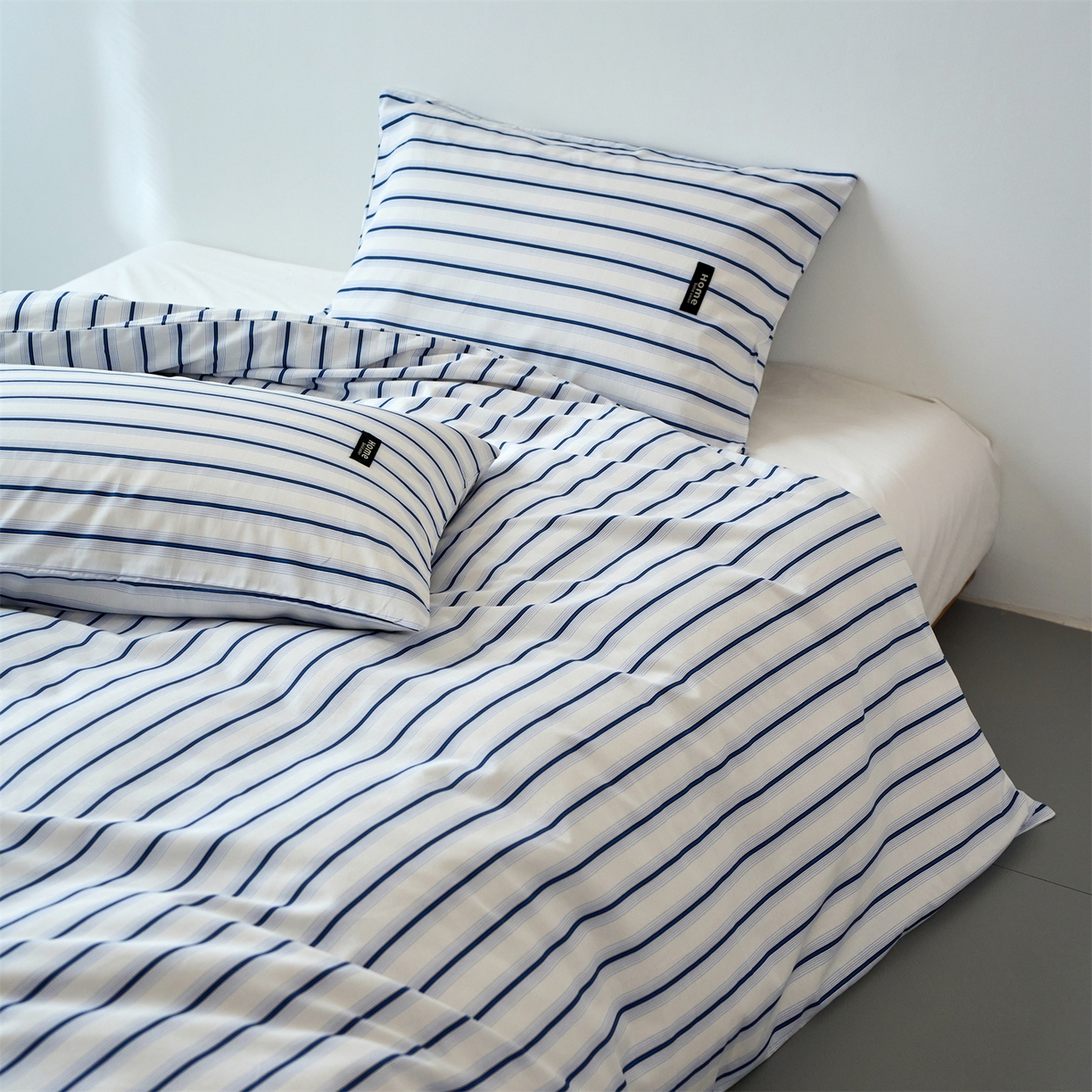 91家纺网 家纺一手货源 找家纺 兰紫橙家纺 2026新款简约风全棉条纹四件套 白芷