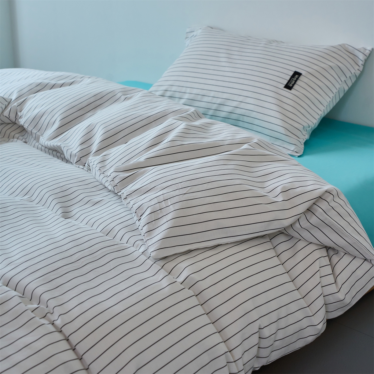 91家纺网 家纺一手货源 找家纺 兰紫橙家纺 2026新款简约风全棉条纹四件套 北海道