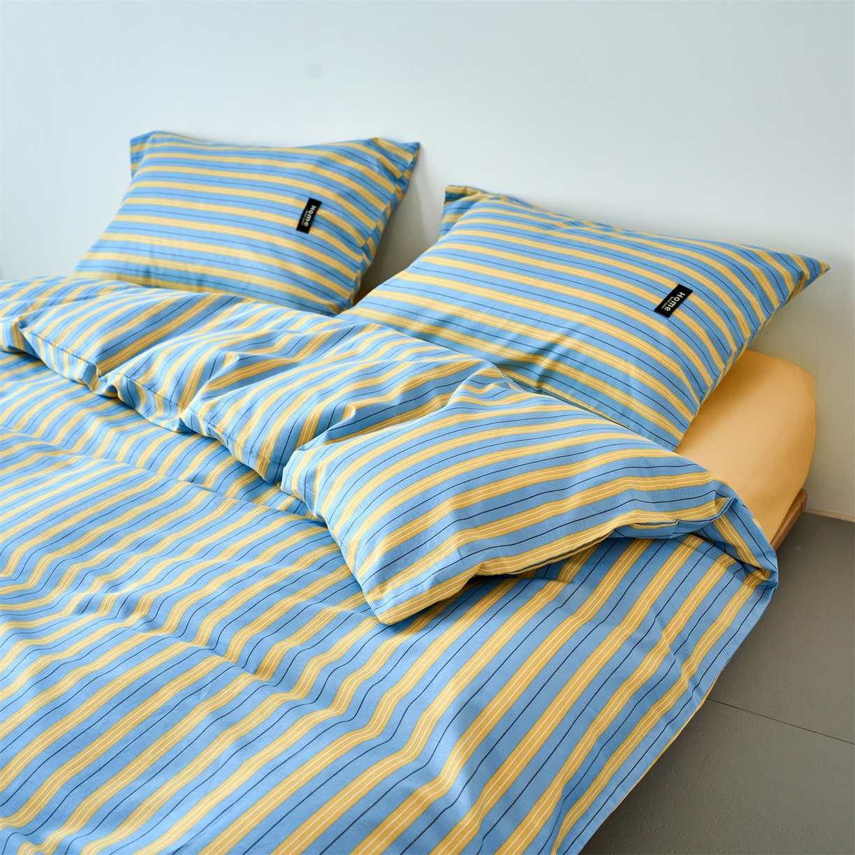 91家纺网 家纺一手货源 找家纺 兰紫橙家纺 2026新款简约风全棉条纹四件套 初夏