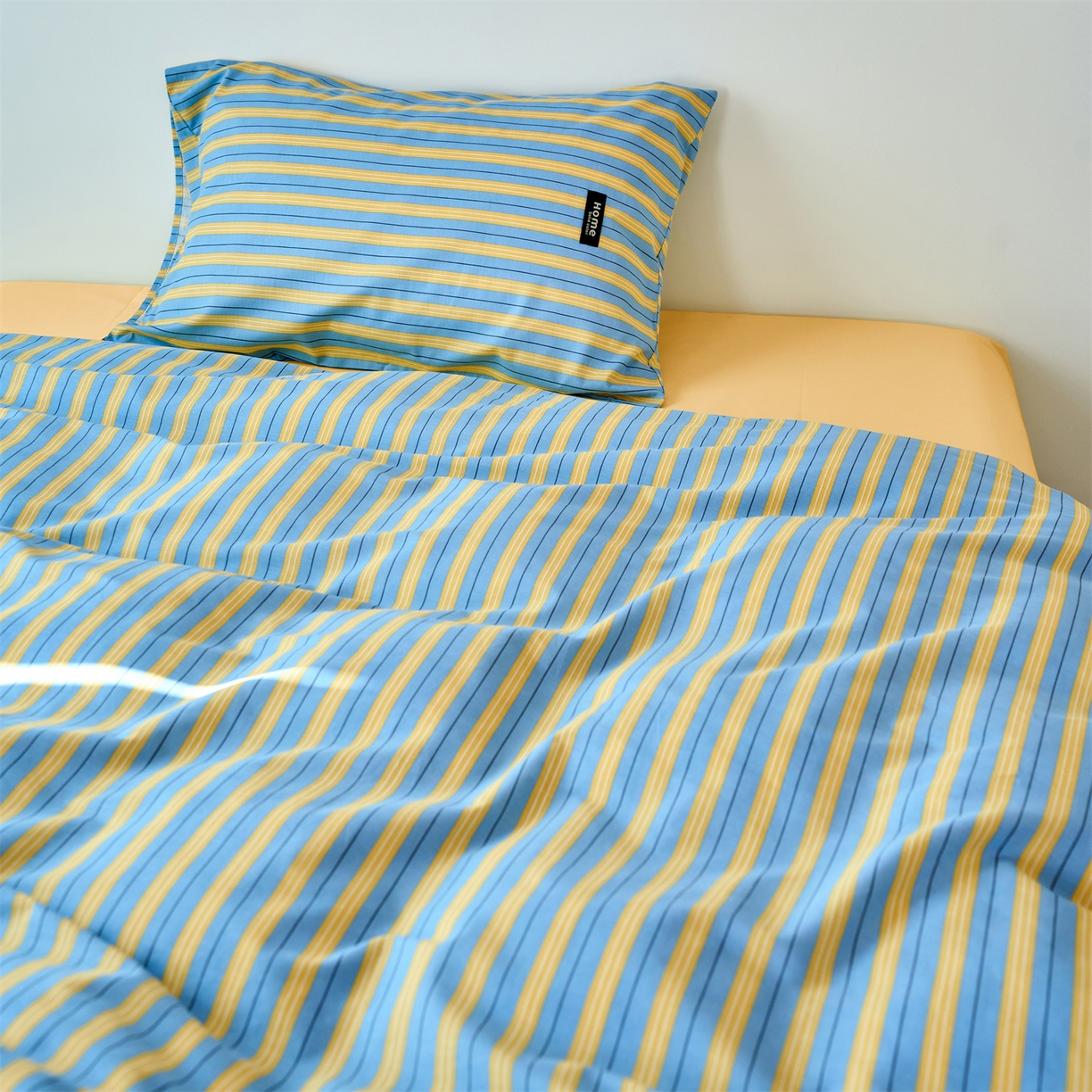 91家纺网 家纺一手货源 找家纺 兰紫橙家纺 2026新款简约风全棉条纹四件套 初夏