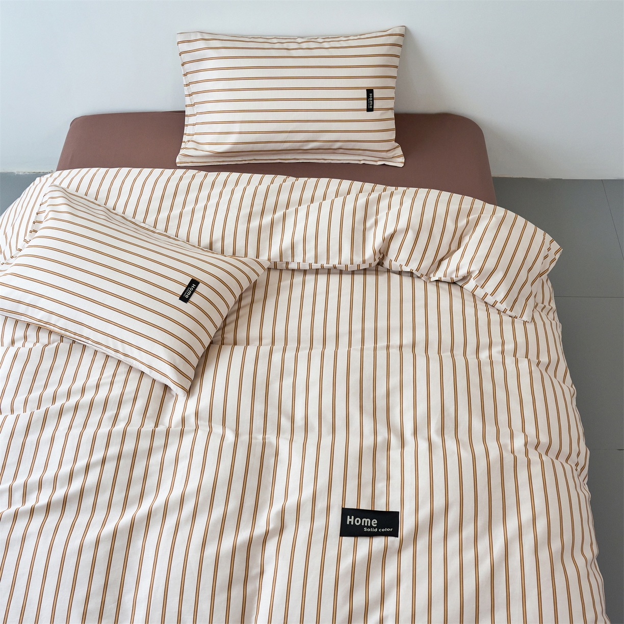 91家纺网 家纺一手货源 找家纺 兰紫橙家纺 2026新款简约风全棉条纹四件套 川谷