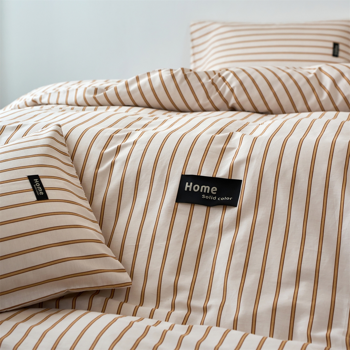 91家纺网 家纺一手货源 找家纺 兰紫橙家纺 2026新款简约风全棉条纹四件套 川谷