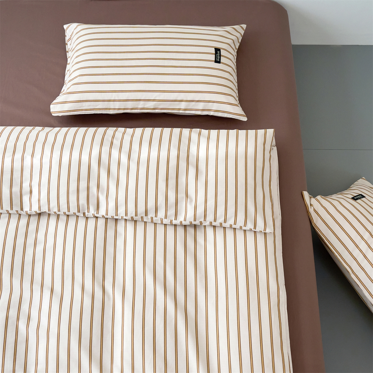 91家纺网 家纺一手货源 找家纺 兰紫橙家纺 2026新款简约风全棉条纹四件套 川谷