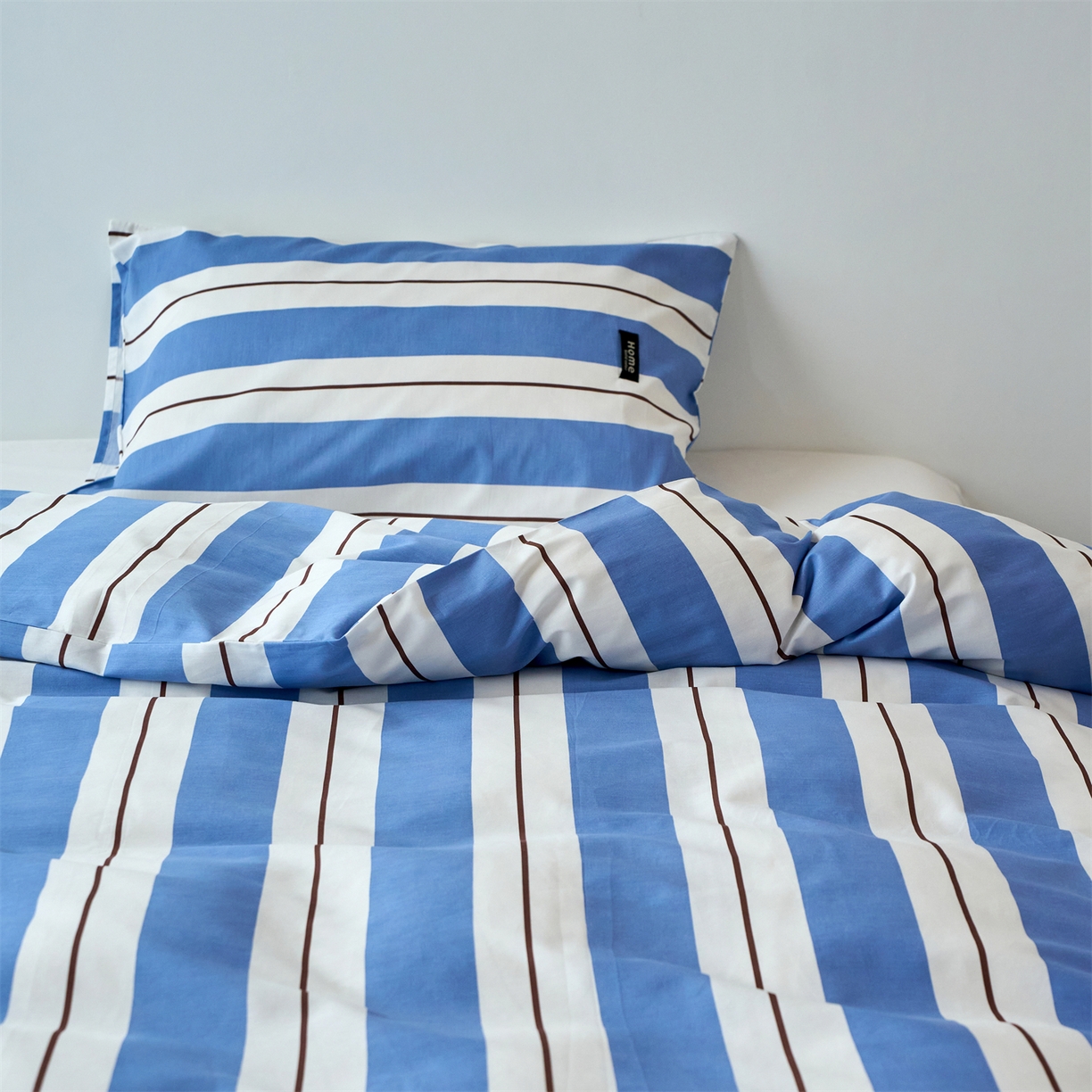 91家纺网 家纺一手货源 找家纺 兰紫橙家纺 2026新款简约风全棉条纹四件套 琥珀