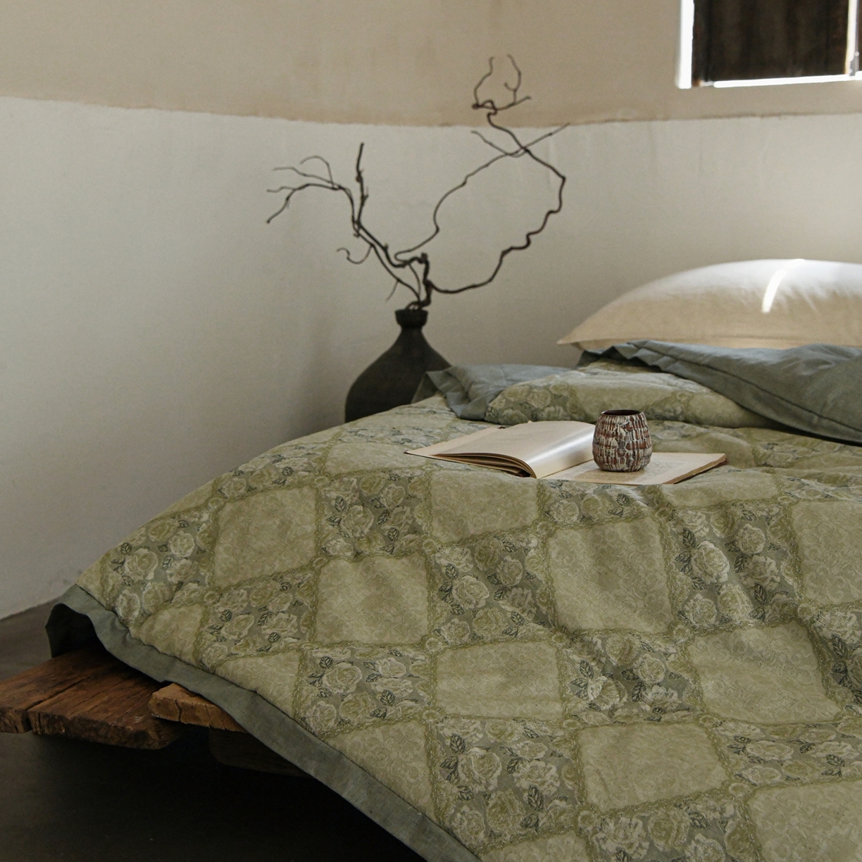 91家纺网 家纺一手货源 找家纺 （总）松色家居 2026新款棉麻水洗色织春秋被-花韵-灰