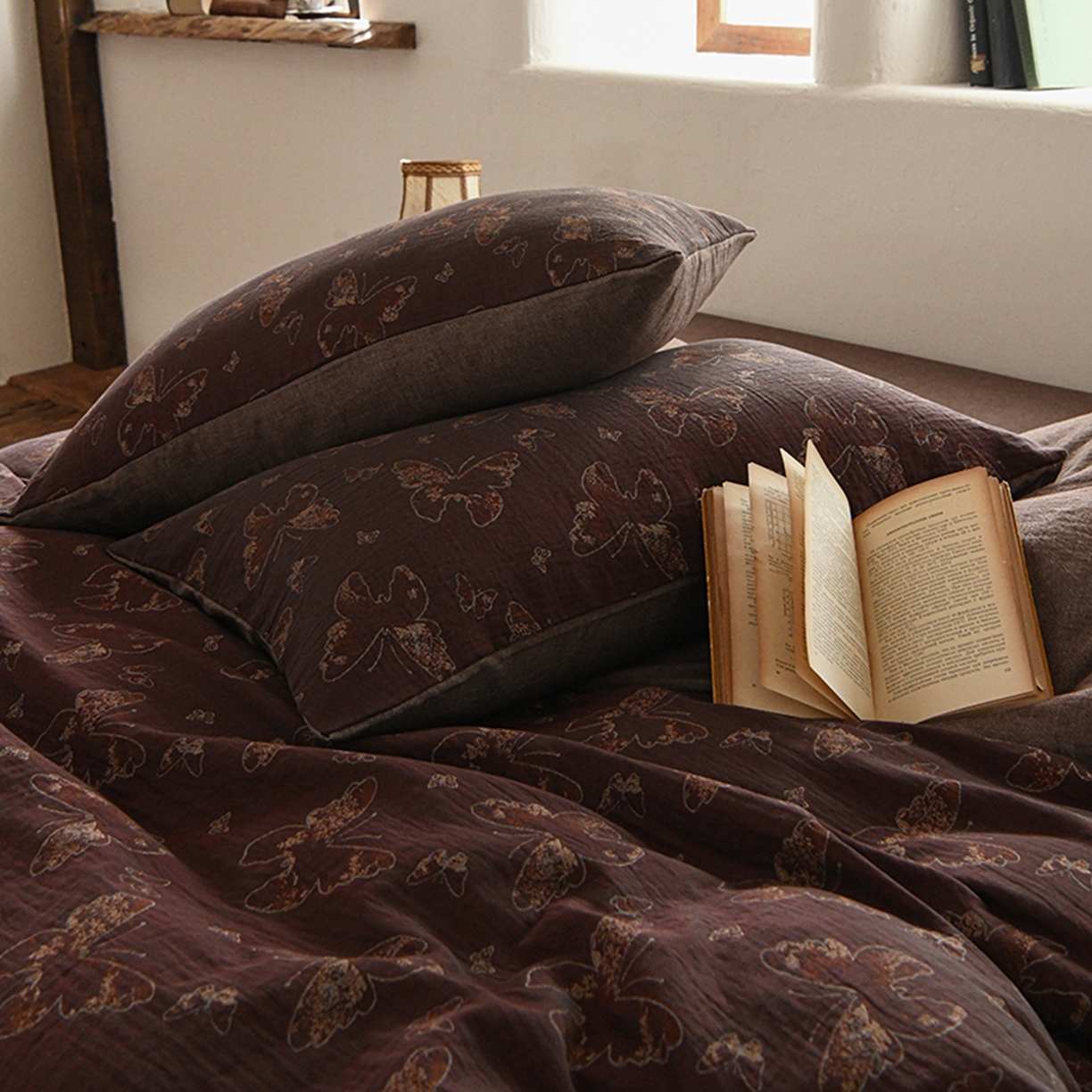 91家纺网 家纺一手货源 找家纺 （总）松色家居 2026新款棉麻水洗色织四件套系列-蝶影幽栖-咖