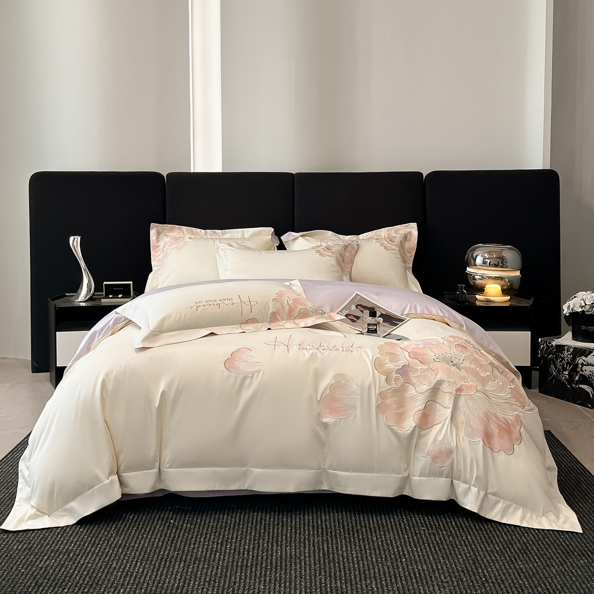 置顶家纺 2026新款花间集刺绣小清新系列四件套 花间集-白+香芋色