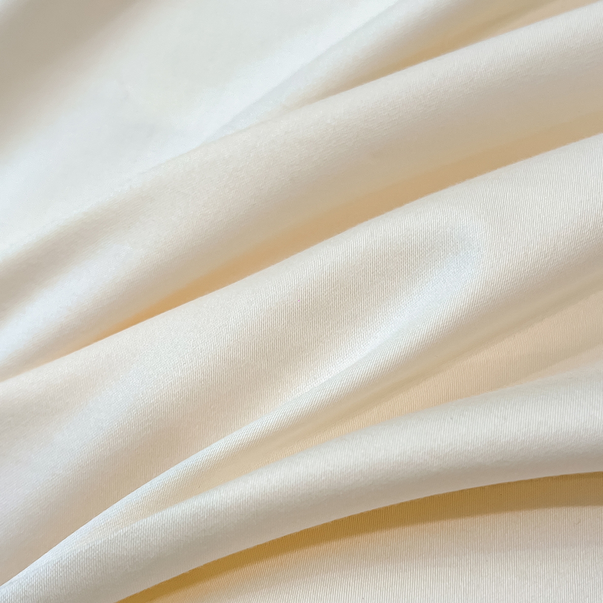 91家纺网 家纺一手货源 找家纺 置顶家纺 2026新款花间集刺绣小清新系列四件套 花间集-白+香芋色