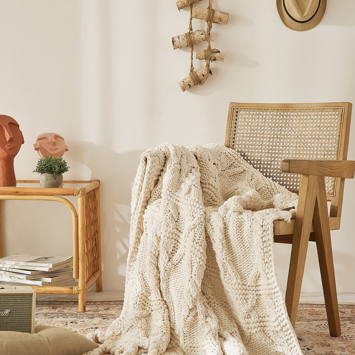 91家纺网 家纺一手货源 找家纺 （总）暖绵绵家纺 2026新款几何编制温柔米色流苏针织毯-艾岚珍（本款券后/折后零售价不得低于330元）