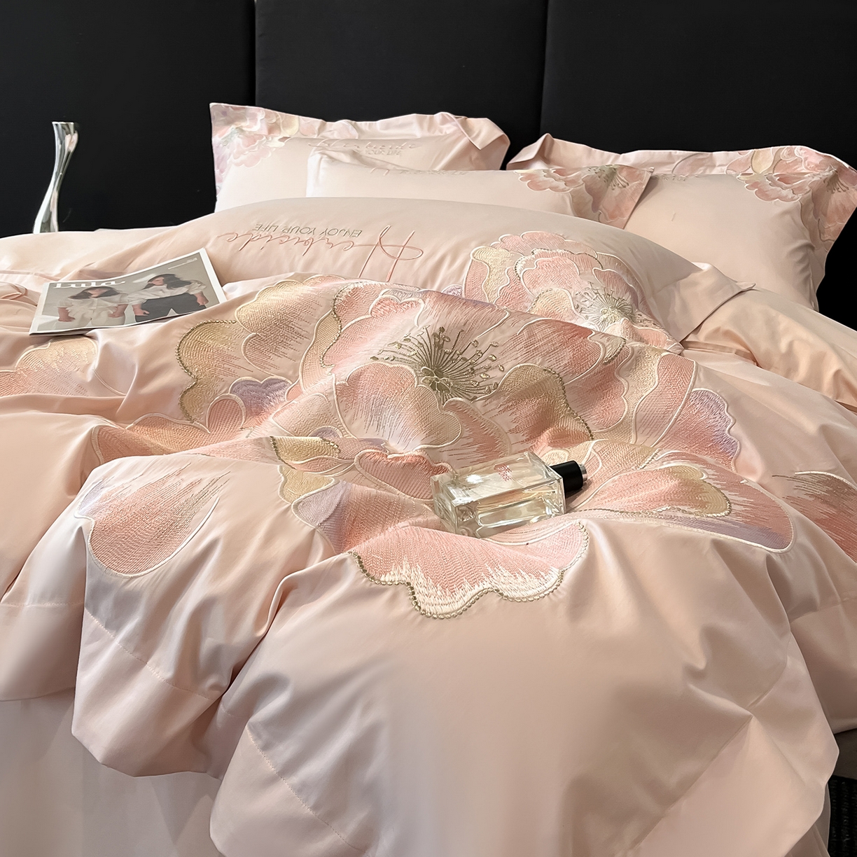 91家纺网 家纺一手货源 找家纺 置顶家纺 2026新款花间集刺绣小清新系列四件套 花间集-粉